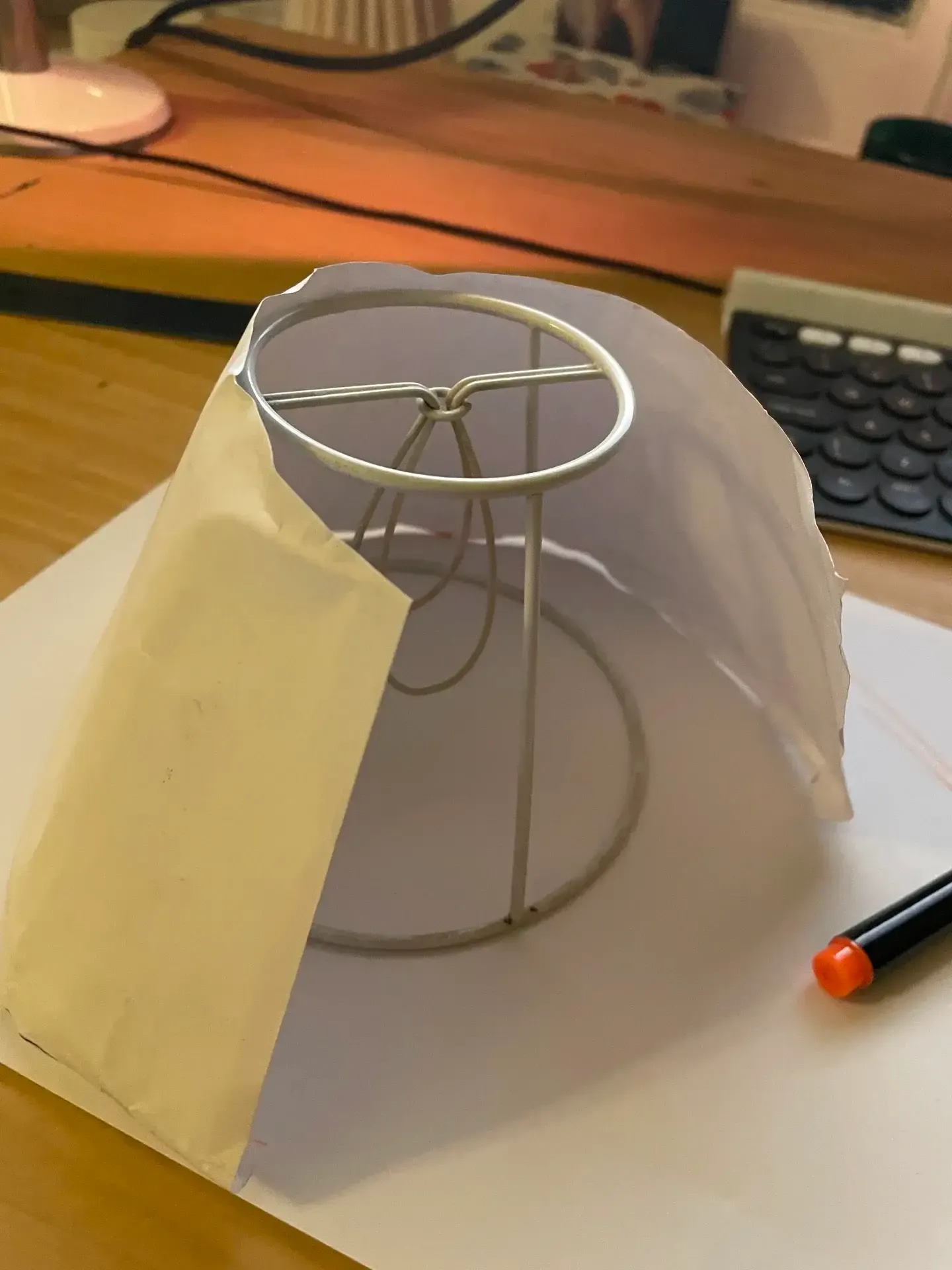 Lampshade shape test with paper