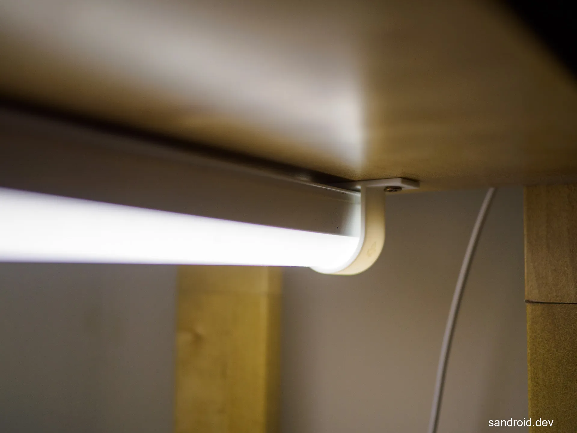 Close-up of the mounted light fixture